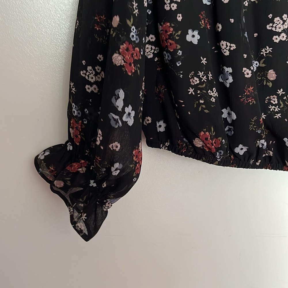 DEX | Ruffle Black Floral Blouse Sz M - Picture 4 of 8